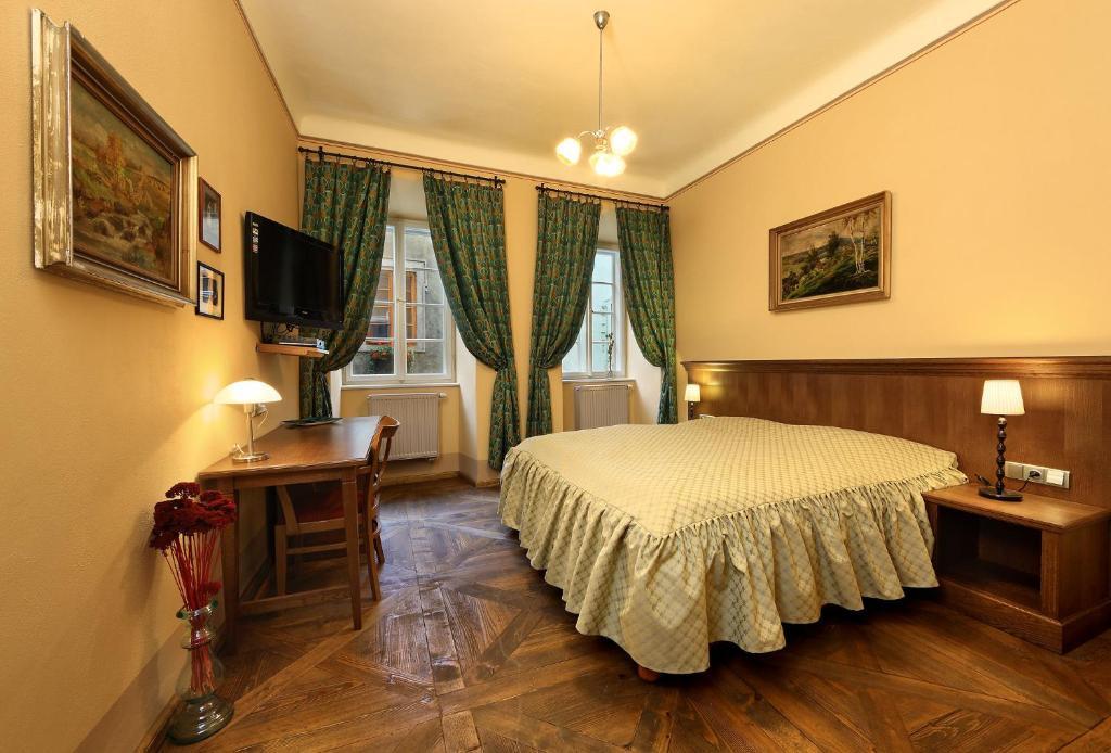 Hotel Edward Kelly Český Krumlov Rom bilde