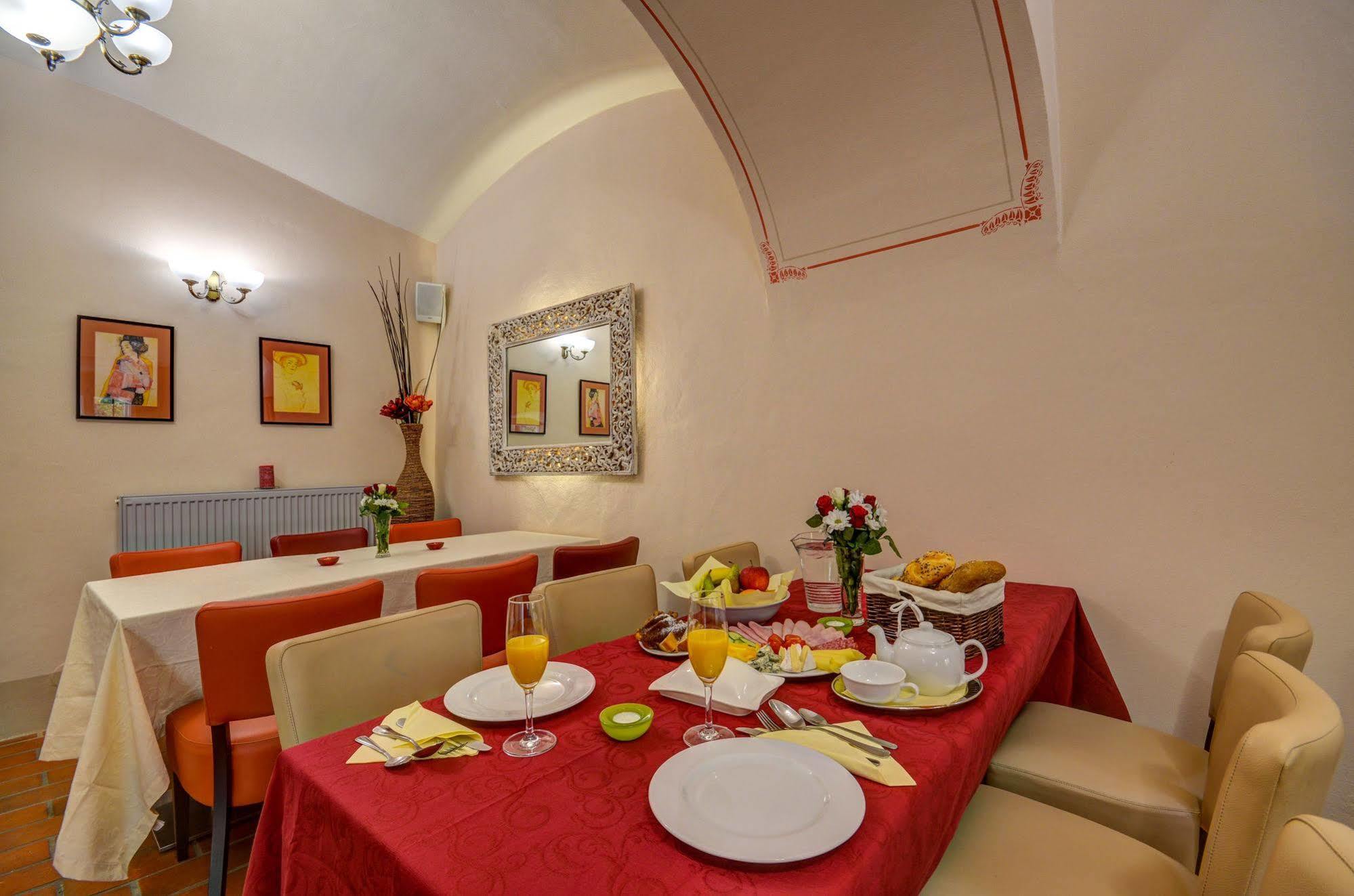 Hotel Edward Kelly Český Krumlov Eksteriør bilde